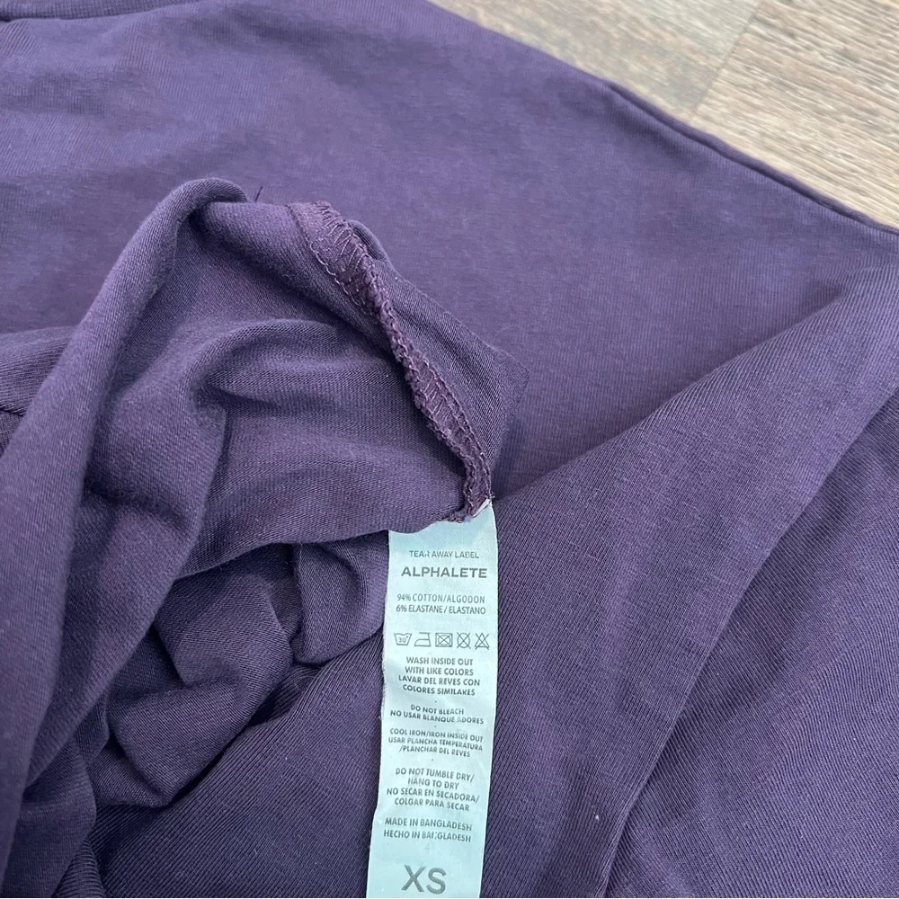 Alphalete Woman’s Purple T-Shirt